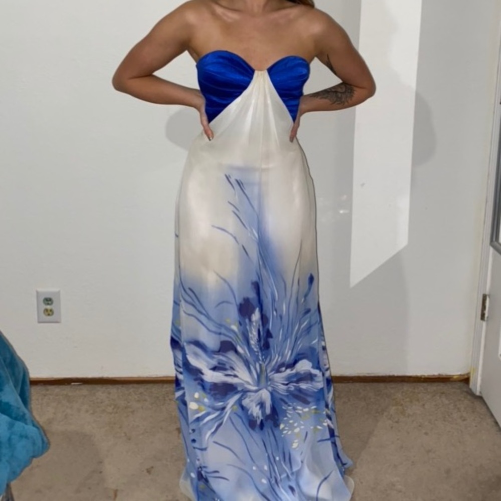 Perfect formal dress!